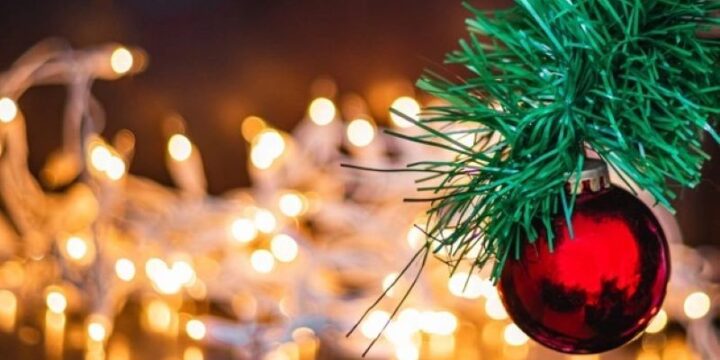 Sprucing Up the Holidays: Tips for Making the Most of Your Artificial Christmas Tree Decorations